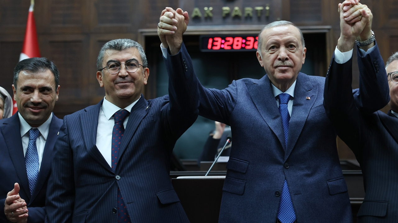 Hasan Ekici, Cumhurbaşkanı Erdoğan'dan rozetini aldı!