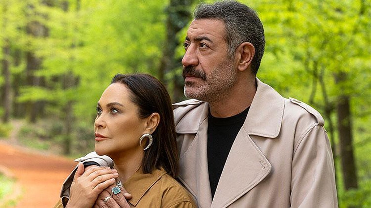 Hülya Avşar ve Hakan Altun'dan duygusal şarkı: "Ahım Olsun"