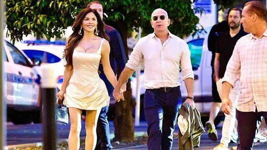 Jeff Bezos ve Lauren Sanchez'in düğün hazırlıkları devam ediyor. Ünlü çift,...