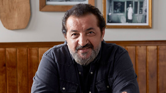 Mehmet Yalçınkaya'nın restoranındaki yüksek fiyatlar sosyal medyayı salladı