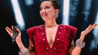 Melike Şahin konserde duygusal anlar yaşadı: "Kocam Sedat Arpalak yanımda değil!"