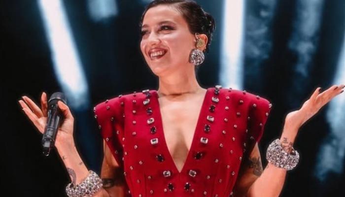 Melike Şahin konserde duygusal anlar yaşadı: "Kocam Sedat Arpalak yanımda değil!"
