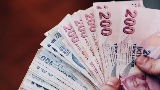 Kıdem tazminatı üst sınırı hakkında SGK Başuzmanı İsa Karakaş'ın açıklamalarıyla...