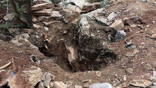 Mersin'de kaçak kazı operasyonu: Eski vali ve emekli albay da gözaltında