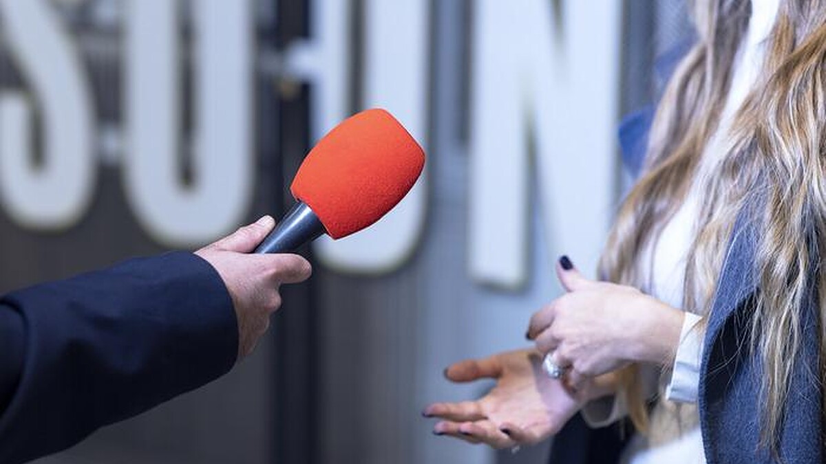 MHP'den TBMM'ye sokak röportajları için yeni düzenleme!