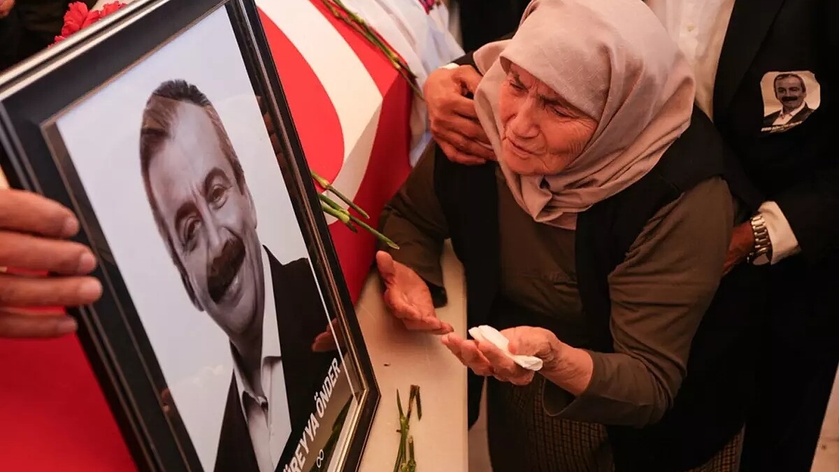 Sırrı Süreyya Önder'in cenazesi neden Meclis'e getirilmediği açıklandı