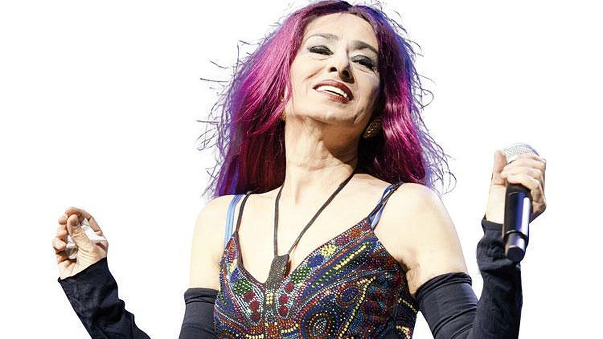 Yıldız Tilbe Harbiye'de izdiham yarattı, konserlerine devam ediyor