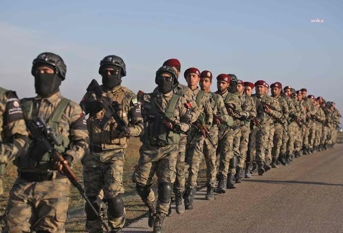 Suriye Sahasında Kartlar Yeniden Dağıtıldı: Deyr Hafir Operasyonu ve YPG/SDG’nin Fırat’ın Doğusuna Çekilmesi