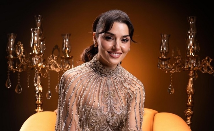 Hande Erçel'e Paris Hilton'dan Sürpriz Beğeni