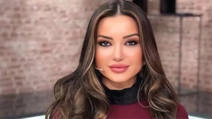 Esra Ezmeci Hakkındaki Hapis Cezası İddialarına Diplomalarıyla Yanıt Verdi