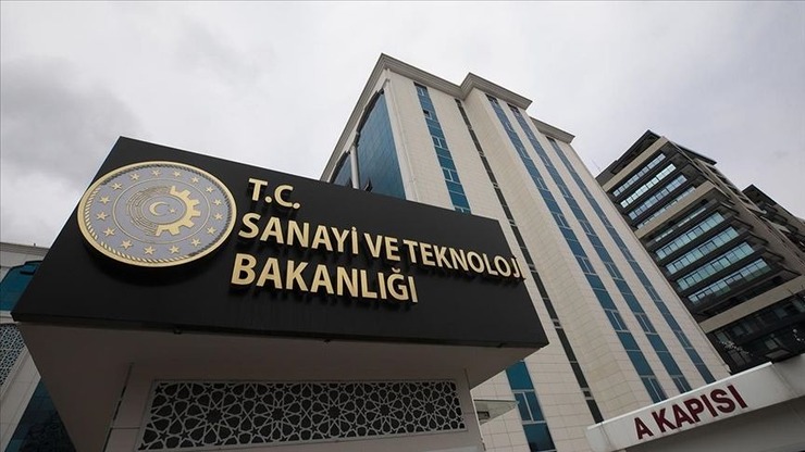 Türkiye'nin Sanayi Haritası 13 İldeki Dev Yatırım Hamlesiyle Değişiyor
