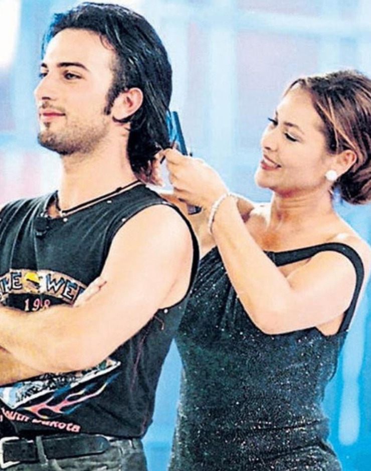 Hülya Avşar Yıllar Sonra Tarkan'ı Aradı: Zehra İçin Konser Bileti İstedi