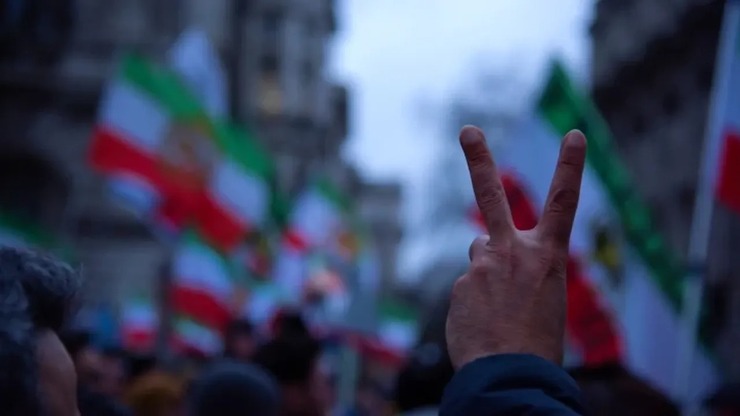 İran'da Protestolar Kanlı Bilançoyla Devam Ediyor: Can Kaybı 6 Bini Aştı