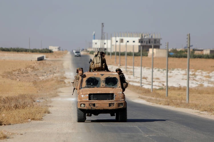 Deyrizor’da Dengeleri Değiştiren Operasyon: Arap Aşiretleri SDG Karargahlarını Kontrol Altına Aldı