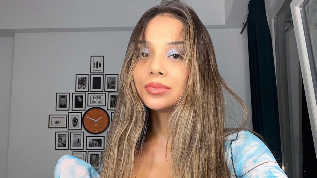 Merve Taşkın Türkiye'den Kaçarken Uçakta Ağladı