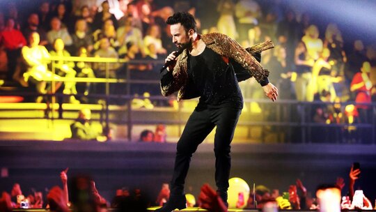 Megastar Tarkan yaklaşık yedi yıl aradan sonra İstanbul'da verdiği ilk konserde...