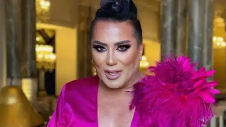 Murat Övüç'e Başörtülü Video Nedeniyle 3 Yıla Kadar Hapis İstemi