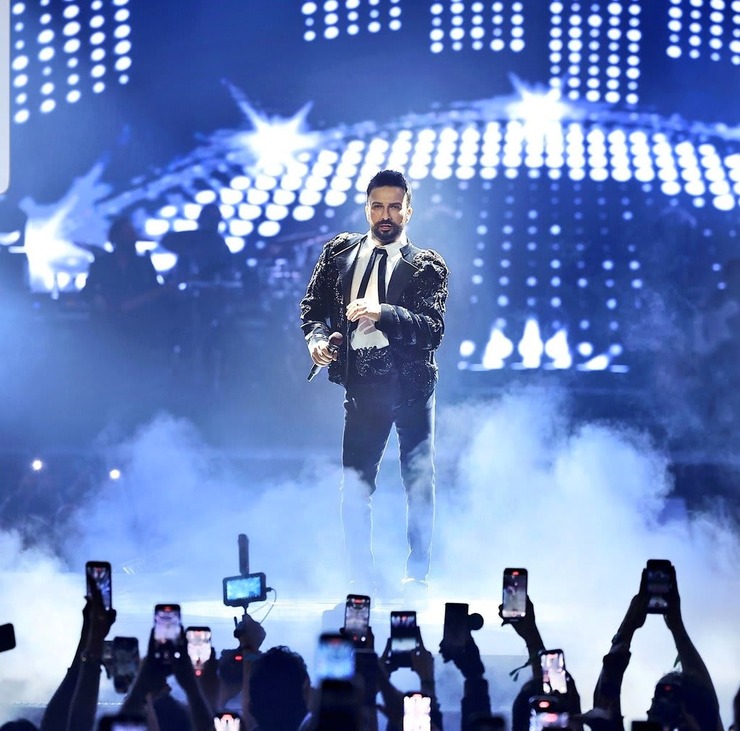 Tarkan'ın Konserinde Orhan Gencebay Sürprizi