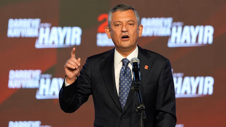 Özgür Özel, Erdoğan’ın İlahi Çıkışına Ekonomiyle Cevap Verdi