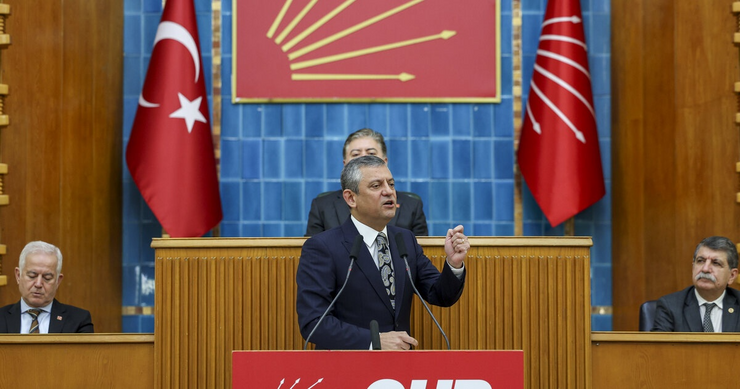 Özgür Özel, Erdoğan’ın İlahi Çıkışına Ekonomiyle Cevap Verdi