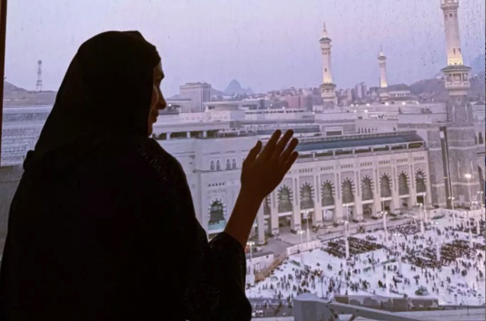 Sema Aydemir Tesettürlü Umre Pozlarını Paylaştı