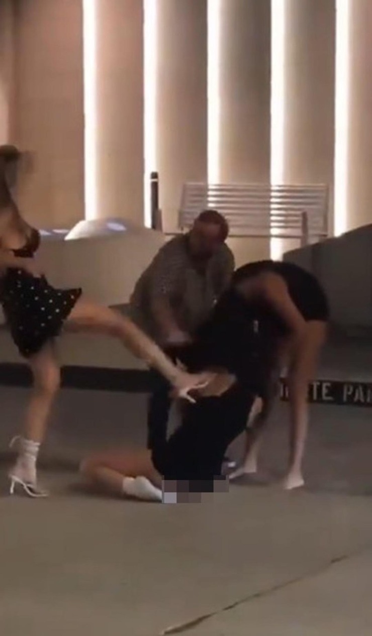 TikTok Fenomeni Hülya Mizgin Dubai’de Saç Saça Kavga Etti