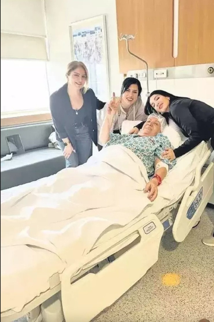 Özcan Deniz Annesini İstanbul'a Getirtti, Tüm Masrafı Üstlendi