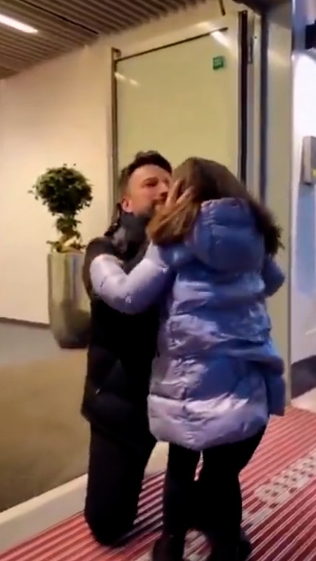 Tarkan 10 Konserden 500 Milyon Lira Kazandı, Kızına Kavuştu