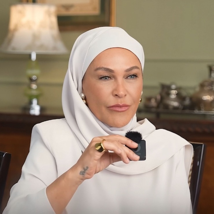 Hülya Avşar Aynı Yağmur Altında İçin Filtre Kuralını Bozdu