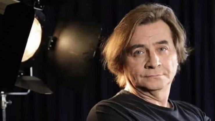 Armağan Çağlayan'dan Fatih Ürek'in Cenazesinde Başörtüsü Çıkışı