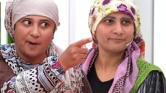 Esra Erol'un Cemile'si Başörtüsüz Görüntülendi, Değişimi Şaşırttı