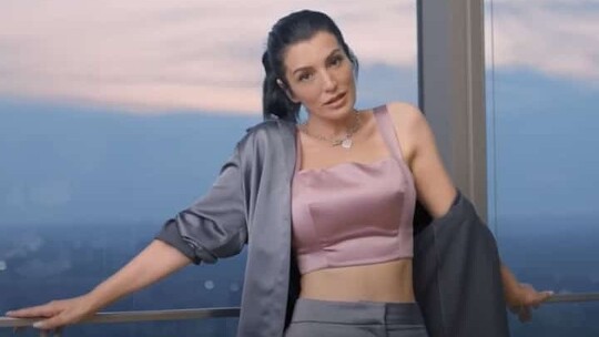 Ünlü şarkıcı Aleyna Tilki'nin annesi Havva Öztel, sosyal medya stratejisini...