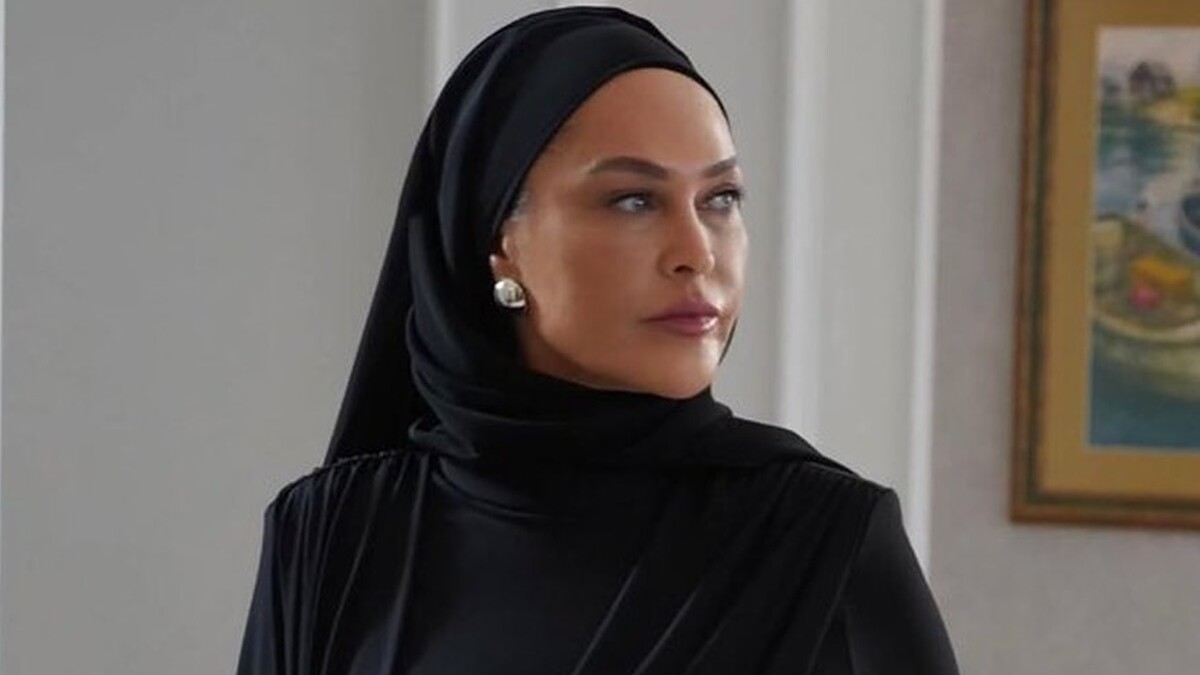 Hülya Avşar'dan Başörtüsü Açıklaması Tartışma Yarattı
