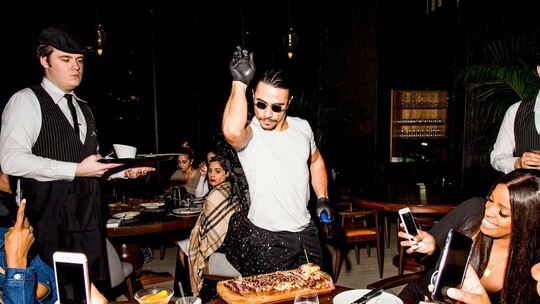 Dünyaca ünlü restoran zinciri Nusr-Et, küresel büyüme haritasına yeni bir kıta...