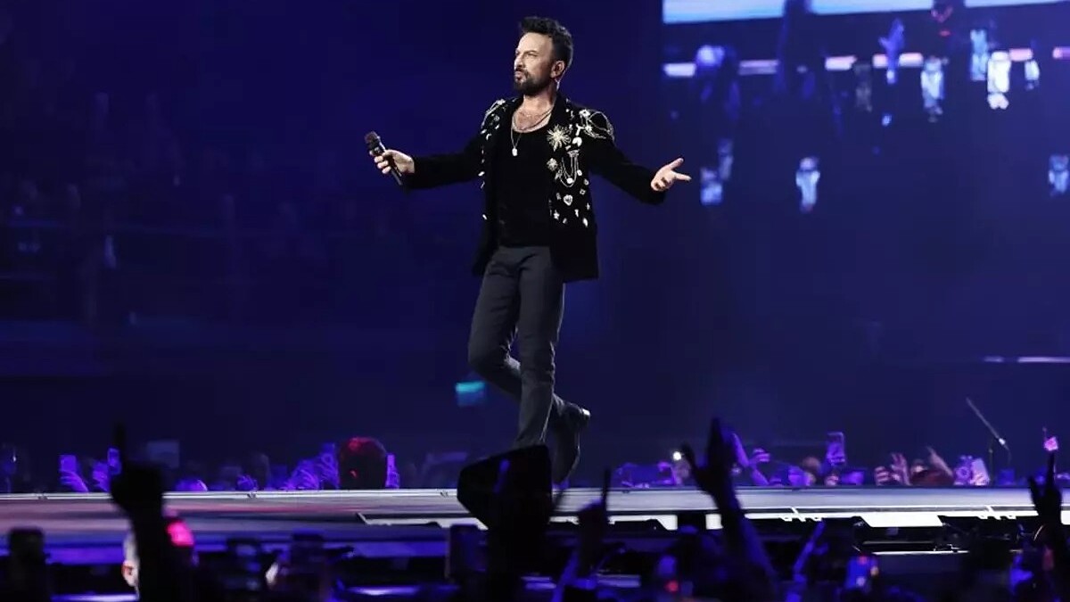 Tarkan 10 Konserden 500 Milyon Lira Kazandı, Kızına Kavuştu
