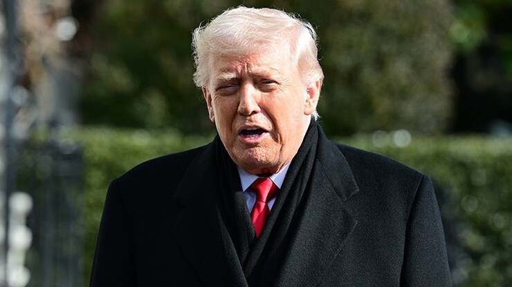 ABD Başkanı Donald Trump, İran ile ticari ilişkilerini sürdüren ülkelere yönelik...