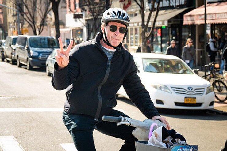 Hugh Jackman Evlilik Sonrası Değişen Görünümüyle Dikkat Çekti