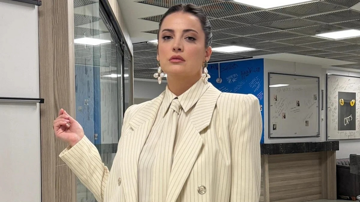 İrem Sak Nişantaşı Sokaklarında Hamilelik İddialarıyla Gündeme Geldi