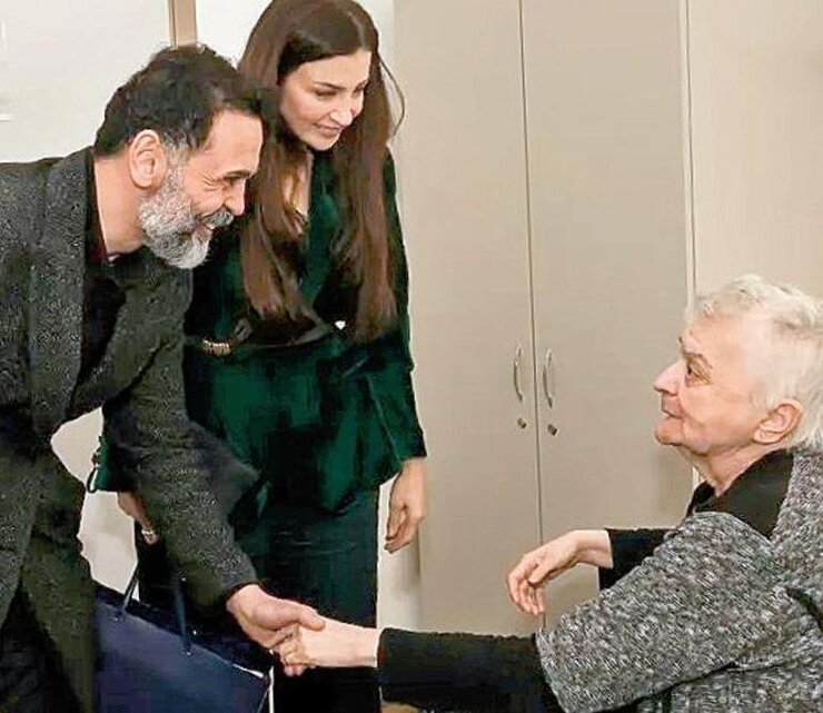 Uğur Işılak Ve Ceren Benderlioğlu Darülaceze Sakinleriyle İftar Yaptı