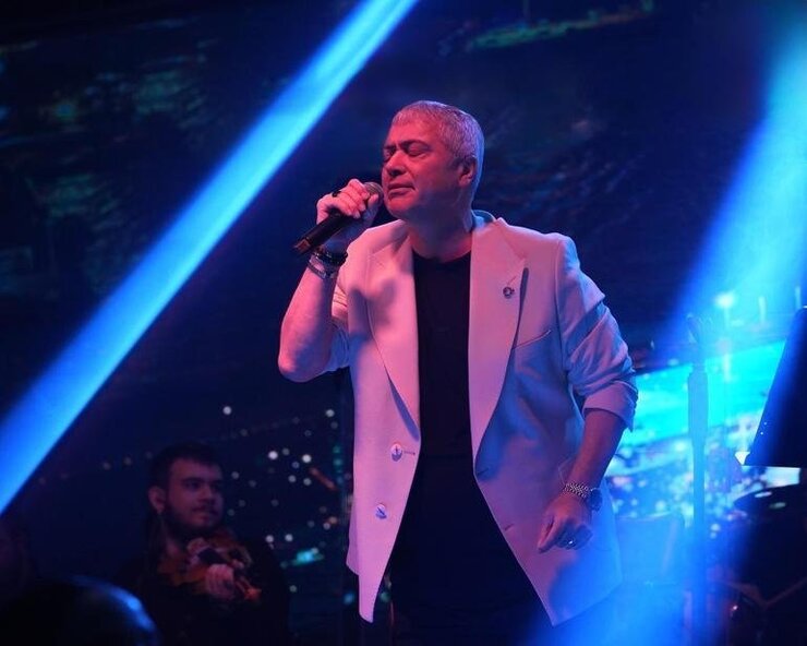 Cengiz Kurtoğlu Ameliyat Oldu Konseri Ertelendi