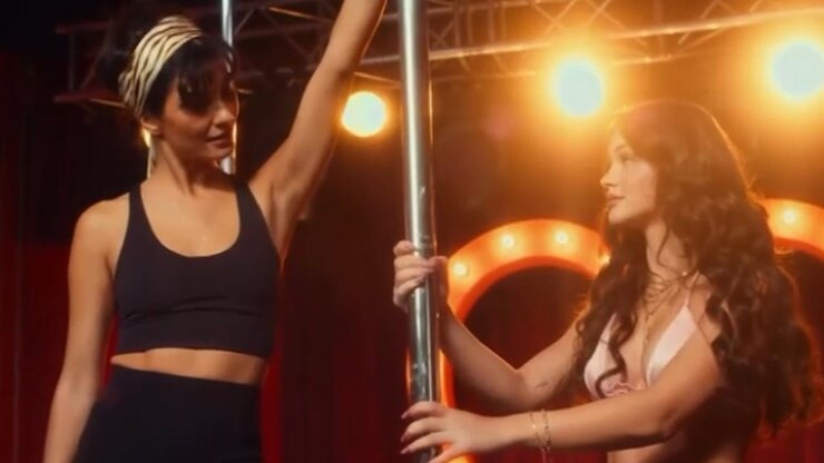 Tuba Büyüküstün Sultana Filmi İçin 3 Ay Direk Dansı Eğitimi Aldı