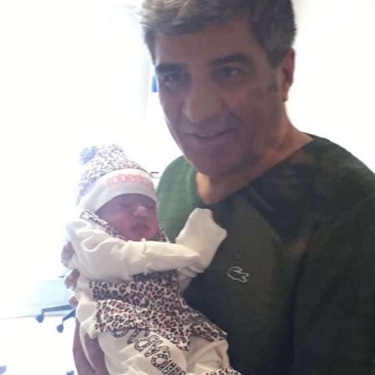 İbrahim Erkal'ın Kızı Elif 9 Yaşına Girdi