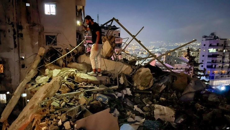 İsrail Lübnan Genelinde Hava Harekatı Başlattı Ölü Sayısı Artıyor!