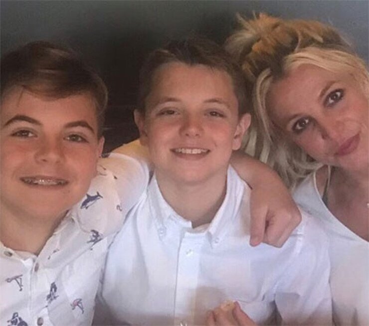 Britney Spears Yıllarca Hasret Kaldığı Oğullarıyla Yeniden Bir Araya Geldi