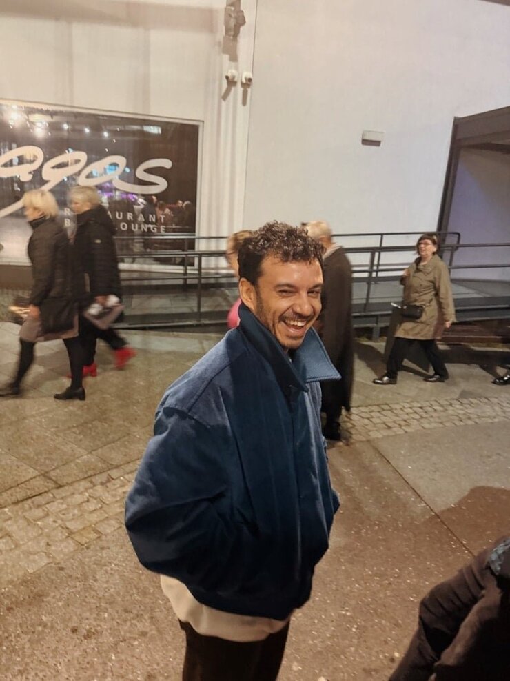 Buray Gittiği Her Yeri Telefon Haritasında İşaretliyor