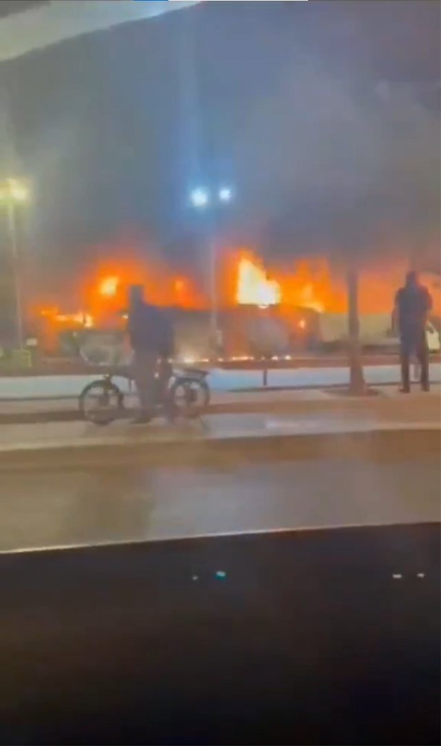 İran İsrail'e Yeni Füze Saldırısı Başlattı Tel Aviv Dahil Birçok Şehir Hedef Alındı