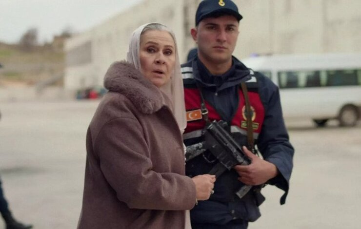 Ceren Moray Meryem Rolüyle Geceye Damgasını Vurdu