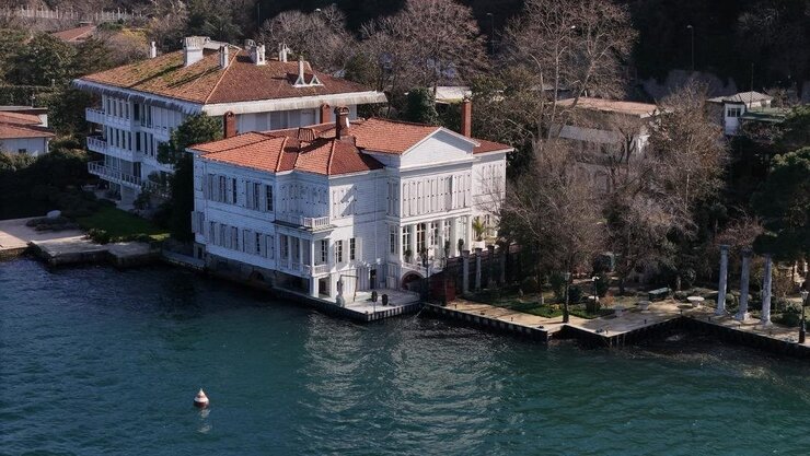 Kurtlar Vadisi Yalısının Yüzde 15i 170 Milyon Tlye Satışa Çıktı