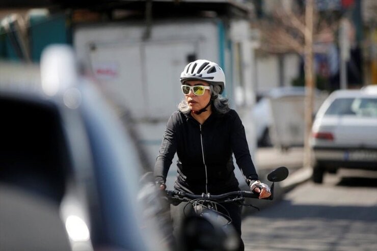 Savaşın Gölgesinde Tahran Yıkıma Rağmen Hayata Tutunuyor