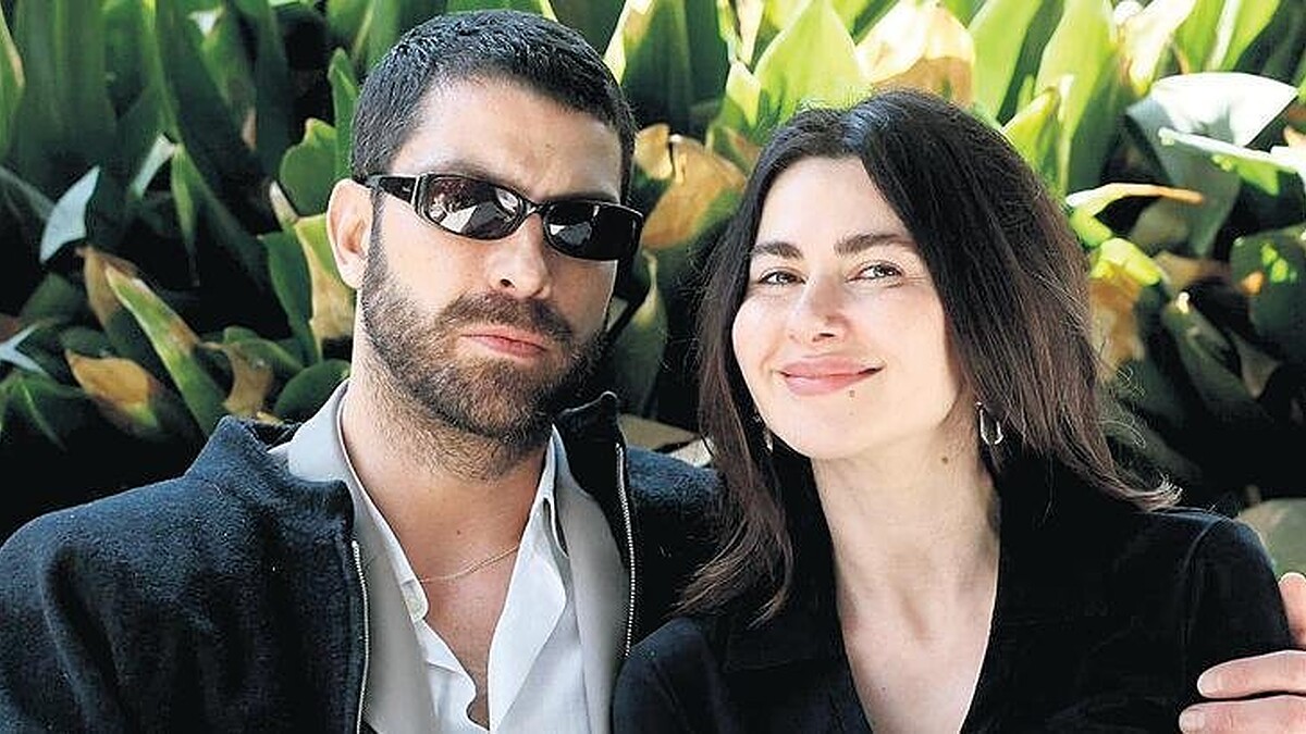 Nesrin Cavadzade Ve Çağan Efe Ak Daha On Yedi İçin Kamera Karşısına Geçti